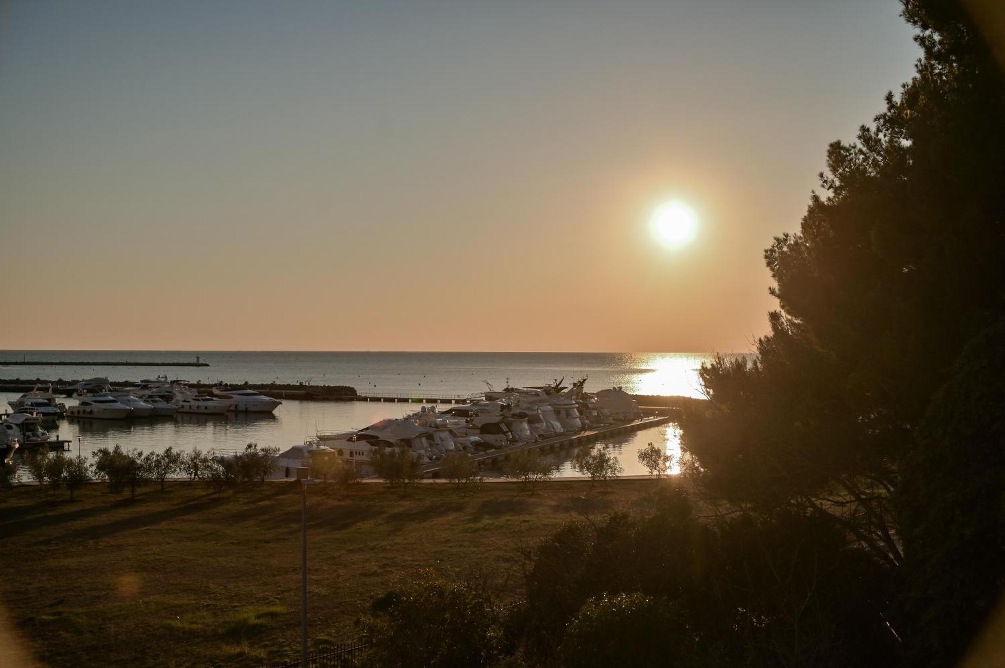 Palazzo Rainis Hotel & Spa - Small Luxury Hotel - Adults Only Novigrad Istria Buitenkant foto